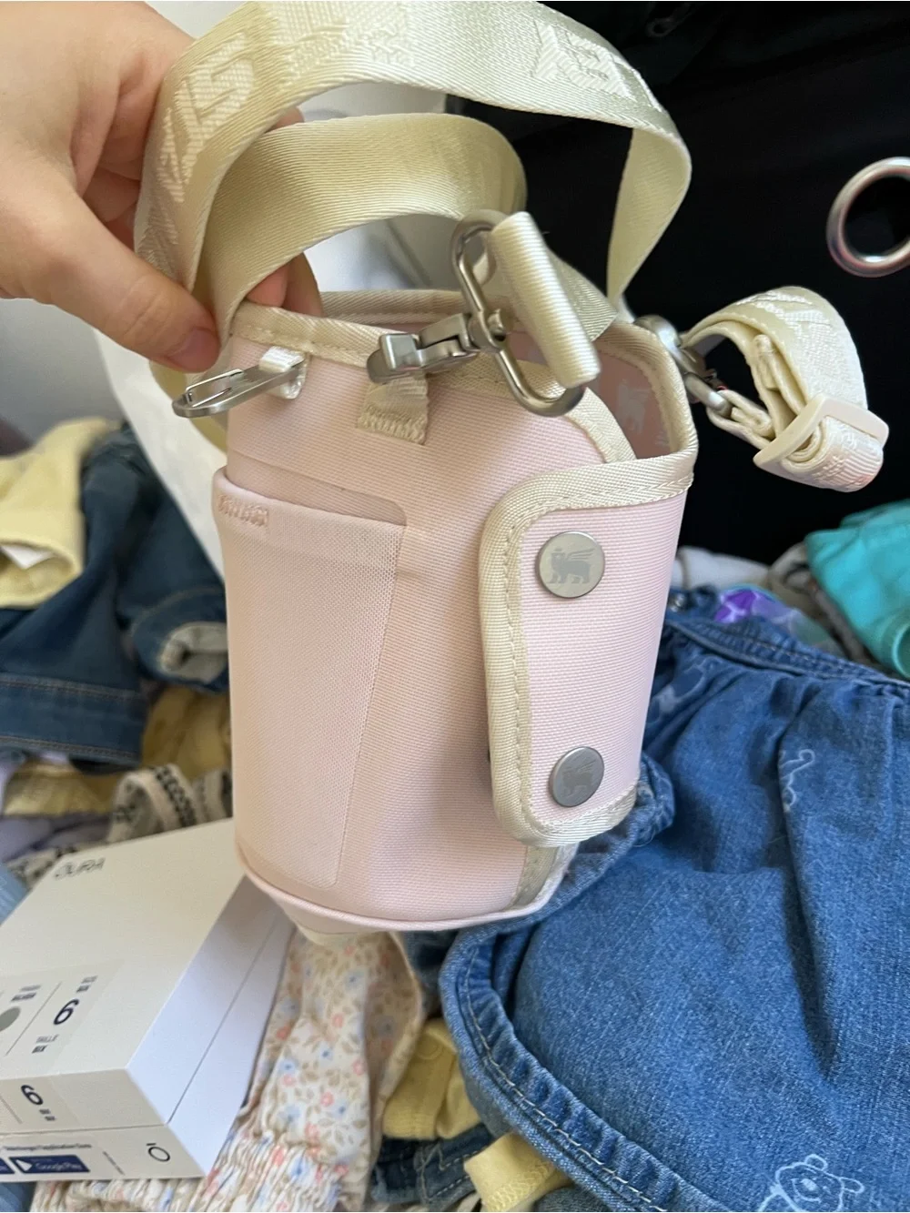 Stanley Light Pink Insulated Beverage Carrier with Cream Strap